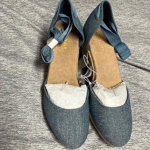 Old Navy wedge sandal
